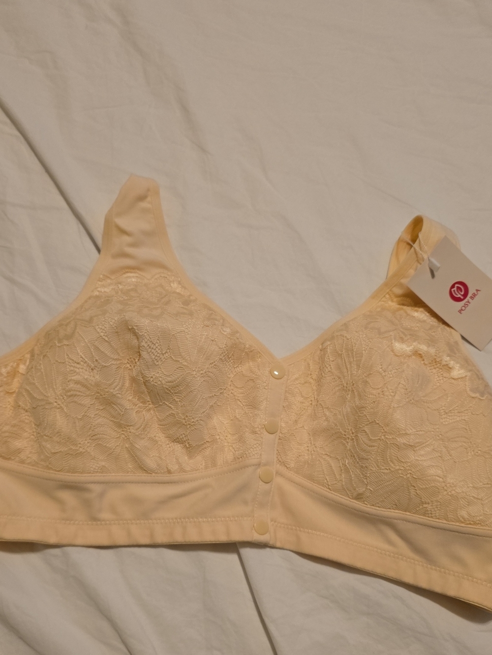 Lace Front-Closure Wireless Bra in Light Beige